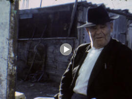 Imágenes de Ignacio Cruz Mendoza, uno de los primeros vecinos del barrio. Hacia 1978. La Bachillera (barrio, Sevilla, España, ca.1948-)
