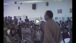 Diamantino García Acosta. 1987. Asamblea sobre las 60 peonadas. Los Corrales (Sevilla, España)