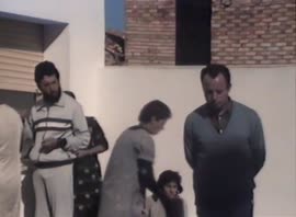 Centro Social Obrero. 1989. Encalado de las paredes del salón social. Los Corrales (Sevilla, España)
